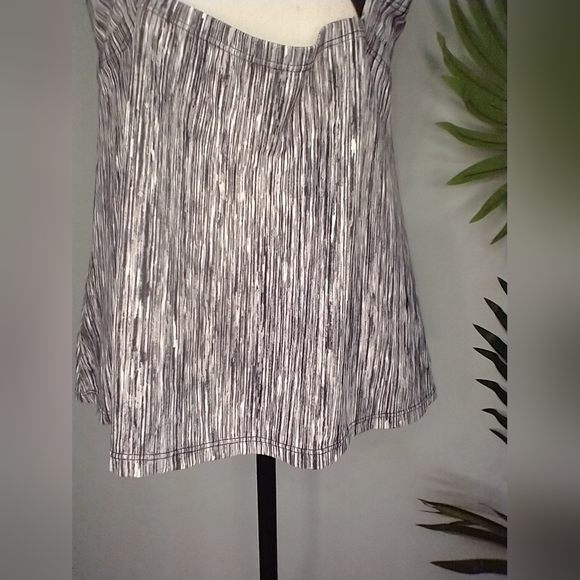 Nike Crossback Athletic Shirt 1X - Picture 4 of 5